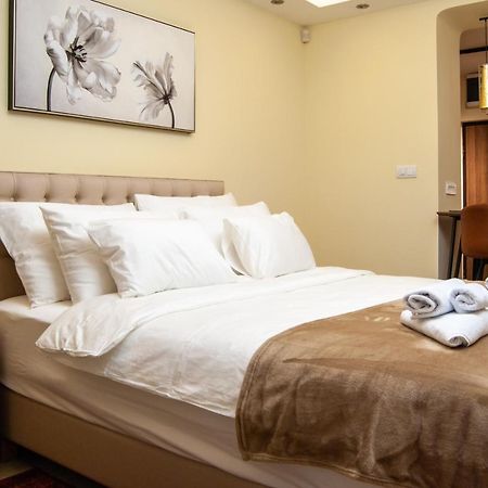 N10 Apartment Belgrado Buitenkant foto