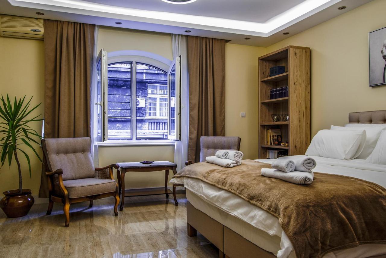 N10 Apartment Belgrado Buitenkant foto