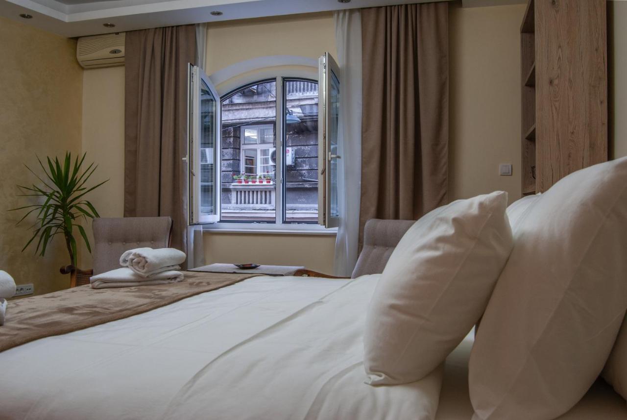 N10 Apartment Belgrado Buitenkant foto